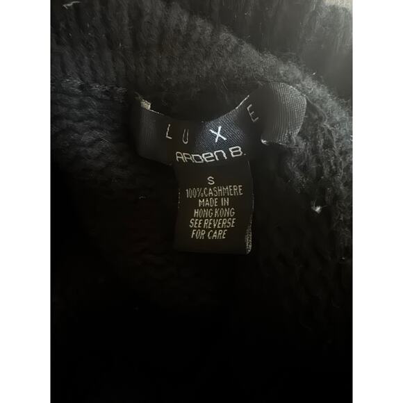 LUXE Arden B  100% Cashmere Thick Cable Black Sweater Small - Picture 2 of 5